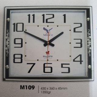Đồng Hồ Treo Tường M179 Hình Chữ Nhật Kim Trôi