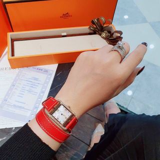 ĐỒNG HỒ HERRMES VUÔNG NỮ CAO CẤP