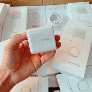 Củ sạc siêu nhanh Oppo Super Vooc 6A 65W