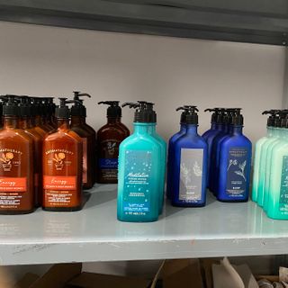 Sữa dưỡng thể BBW dưỡng ẩm dịu nhẹ nhiều mùi hương 236ml