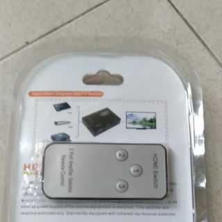 BOX CHUYỂN 3 HDMI RA 1 MÀN HÌNH.