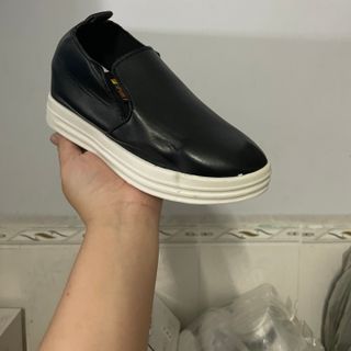[THANH LÝ] Giày Gồ nữ màu đen