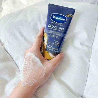 Sữa Dưỡng Thể Vaseline Trắng Da 10X Healthy Bright Gluta HYA Thái Lan