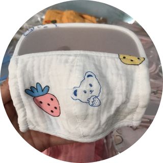 Khẩu trang kính chống bụi cho bé