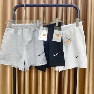 Quần lửng thêu chất da cá mềm mịn, form 55kg - 70kg)