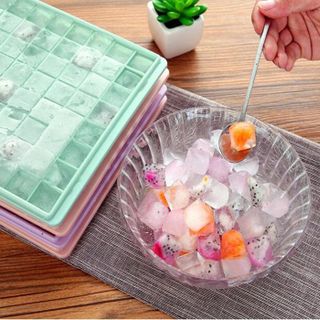 Khay Làm Đá Viên Tủ Lạnh Bằng Nhựa Dẻo 96 Ngăn