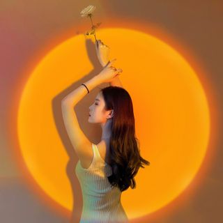 Đèn Hoàng Hôn - Đèn Sunset Lamp - Hiệu Ứng 4 Màu/16 Màu - Ánh Sáng Đẹp Có Remote Điều Khiển Chỉnh Màu Thích Hợp