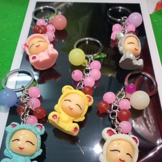Móc khóa hình búp bê đủ màu xinh xắn