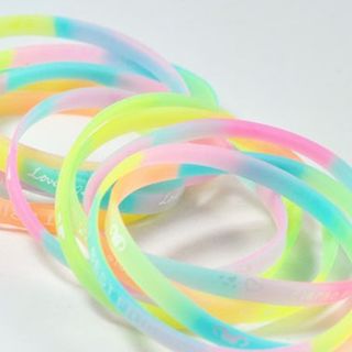 Vòng đeo tay vòng tay dạ quang trong đêm