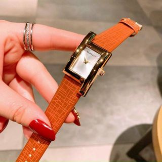 ĐỒNG HỒ VERRSACE DA NỮ MẶT CHỮ NHẬT XINH