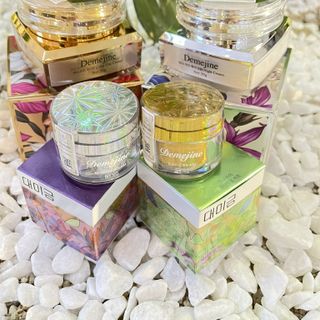 DEMEJINE KEM TRỊ MỤN