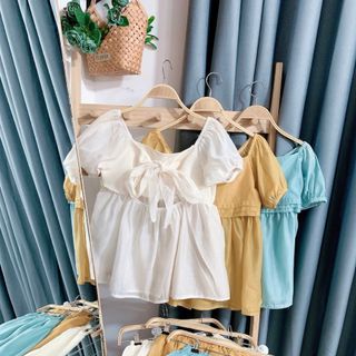 Set babydoll nơ lưng cưng chớt chớt luôn á . Màu iu qá chời nè