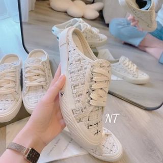 Dép sục batta bít mũi