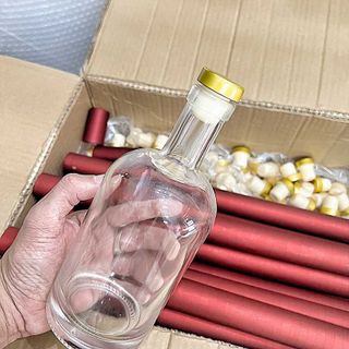 Vỏ Chai Đựng Rượu Thủy Tinh 500ML cao cấp mẫu vốt ka – Vỏ Chai Rượu Đẹp – Bình Đựng Rượu 500ML (C11)