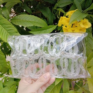 LỐ 12 GẤP 3 RĂNG TRẮNG TRONG