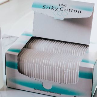 BÔNG TẨY TRANG SILKY COTTON 80PC - DHC