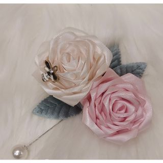 Hoa Hồng cuộn cài áo cao cấp handmade quý phái sang trọng