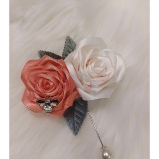 Hoa Hồng cuộn cài áo cao cấp handmade quý phái sang trọng