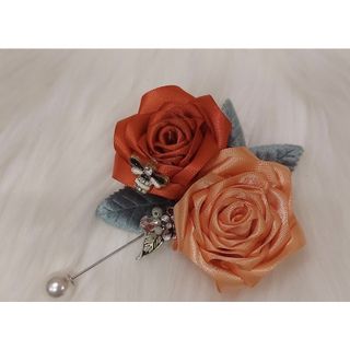 Hoa Hồng cuộn cài áo cao cấp handmade quý phái sang trọng