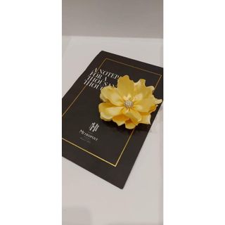 Hoa cài áo hoa hồng leo mẫu 2 (nhiều màu)