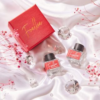 Nước hoa vùng kín nữ Foellie Hàn Quốc màu đỏ hương gỗ ấm