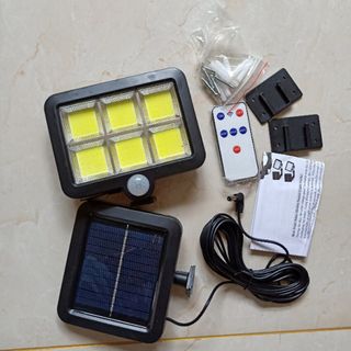 đèn năng lượng mặt trời cảm biến