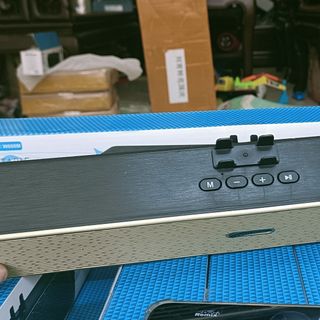 Loa bluetooth dài W608M có anten bắt FM khỏe
