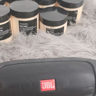 LOA BLUETOOTH PIN KHỦNG BẢO HÀNH 12 THÁNG 1 đổi 1- shipcod toàn quốc, kiểm tra hàng trước khi thanh toán.
