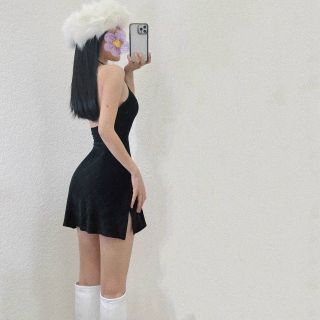 Đầm yếm nhung
