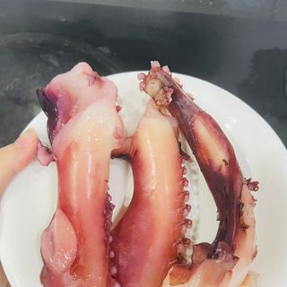 Râu Bạch Tuộc Khổng Lồ