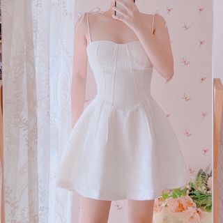 Đầm xèo 2 dây chén ngực