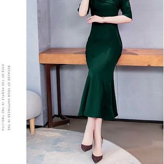 ĐẦM ĐUÔI CÁ NƠ VAI TAY NGẮN