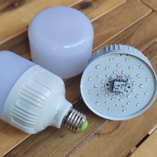 Đèn led cảm biến chuyển động 7w CREALED công nghệ radar siêu nhạy tiện dụng