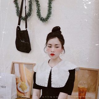 Váy ngắn ôm dáng