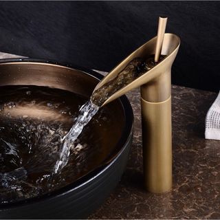 Vòi lavabo nóng lạnh, kiểu thác nước, vật liệu đồng thau