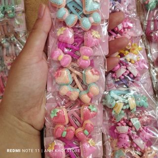 Kẹp tóc cho bé gái