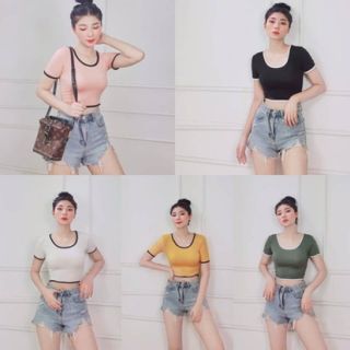 Áo phông croptop cổ U phối viền