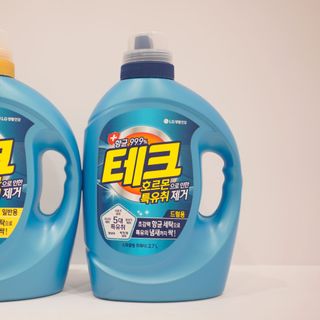 Nước Giặt Tech Hương Thơm Đặc Trưng Cửa Trên (2.7l)