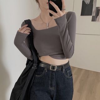 Áo croptop Tay Dài Cổ Vuông Màu Trơn