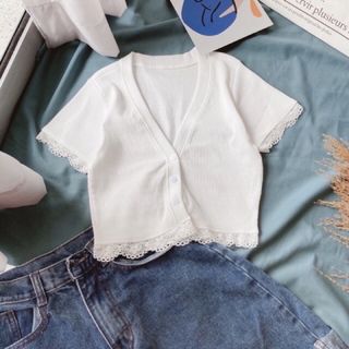 ÁO CROPTOP TAY NGẮN PHỐI REN