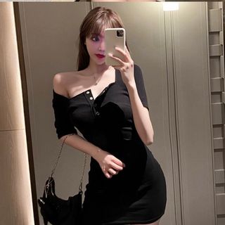 Váy body cổ vuông nút bấm quảng châu