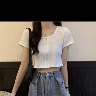 Áo croptop dây kéo cao cấp.