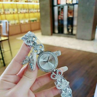 ĐỒNG HỒ GUCCl NƠ BẠC XINH XINH
