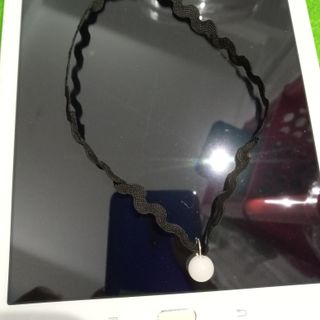 Dây chuyền kèm mặt vòng đeo cổ