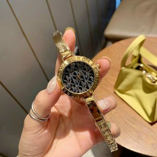 ĐỒNG HỒ MICHAEL KORS NỮ CÒNG XINH