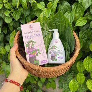 Dung dịch vệ sinh phụ nữ thảo mộc