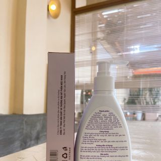 Dung dịch vệ sinh phụ nữ thảo mộc