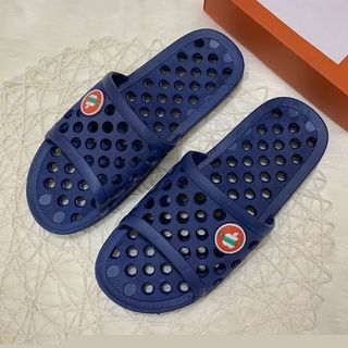 Dép đi trong nhà dép nhựa lỗ táo quai ngang đi trong nhà tắm văn phòng thoáng khí tiện dụng