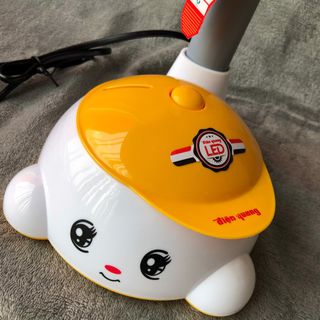 Đèn bàn Điện Quang ( ĐQ DKL04 B) kiểu trẻ em, vàng trắng có bóng