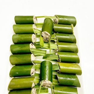 Chả ốc nhồi ống nứa